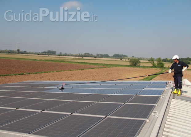 Wolf Service srl è leader italiana nella pulizia dei pannelli fotovoltaici