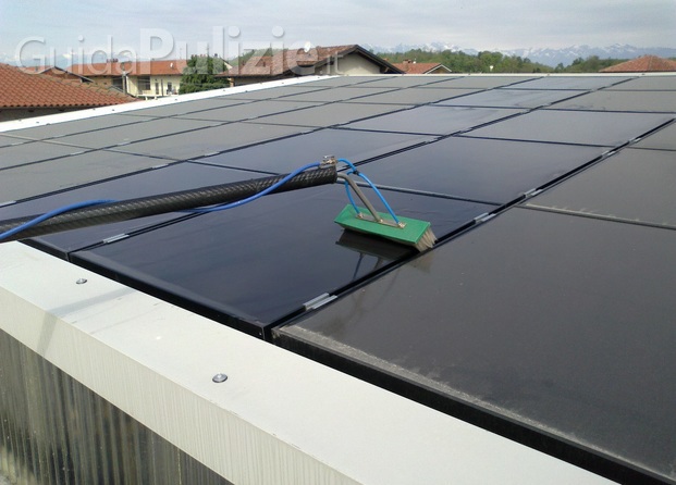 pulizia pannelli solari e fotovoltaici