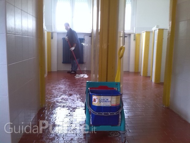 Sterilizzazione Bagni Scuola Materna Castelvetere (AV)